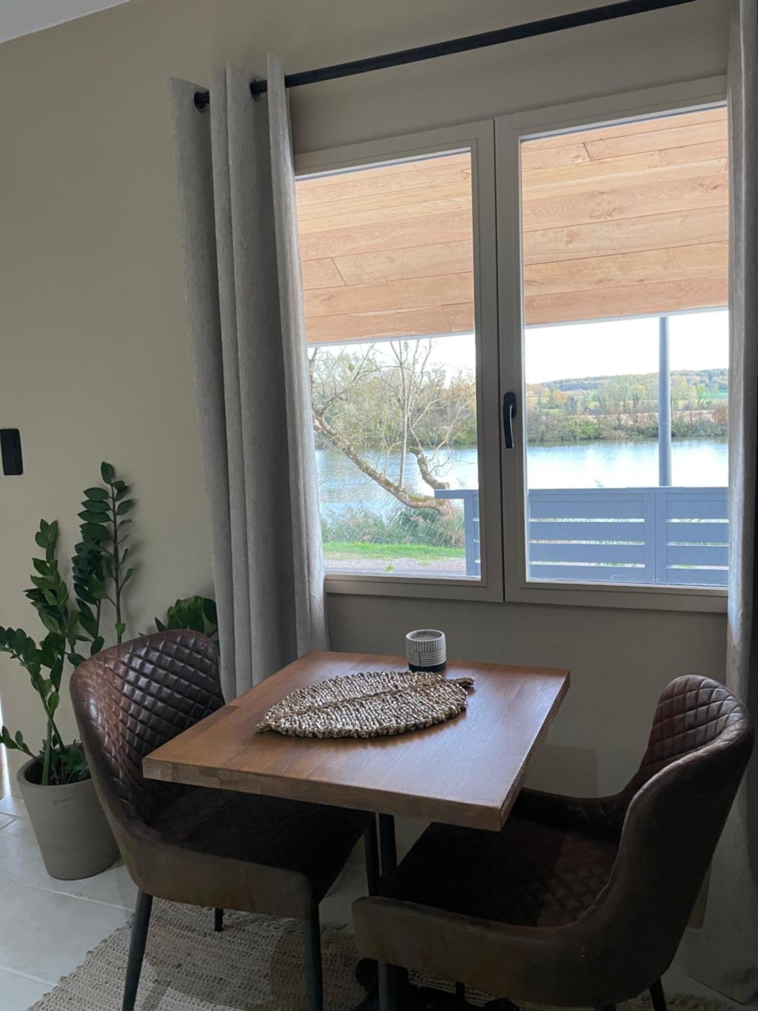 Maison Au Bord De L'Eau Les Roches Rochefort-sur-Nenon Eksteriør billede