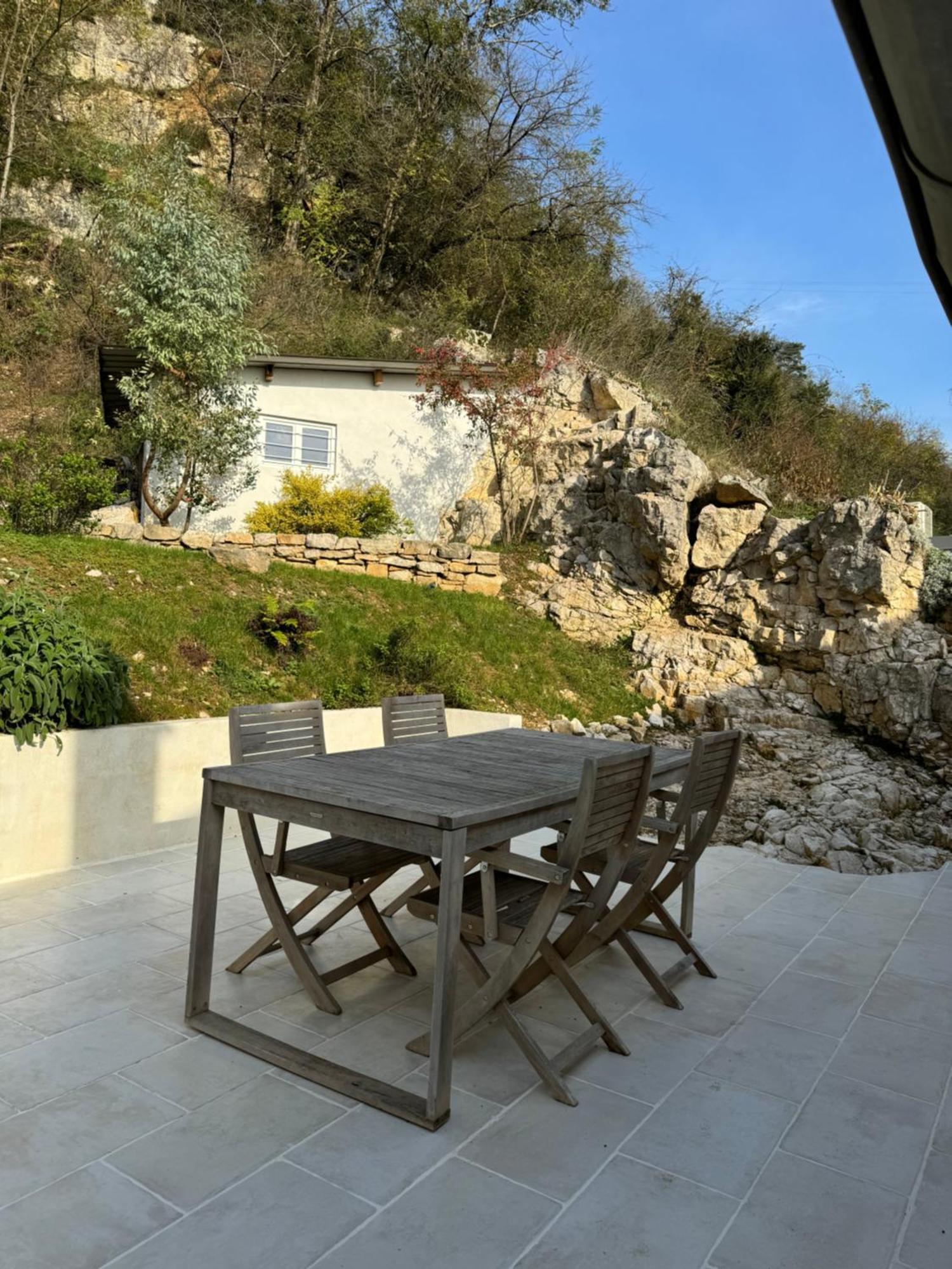 Maison Au Bord De L'Eau Les Roches Rochefort-sur-Nenon Eksteriør billede