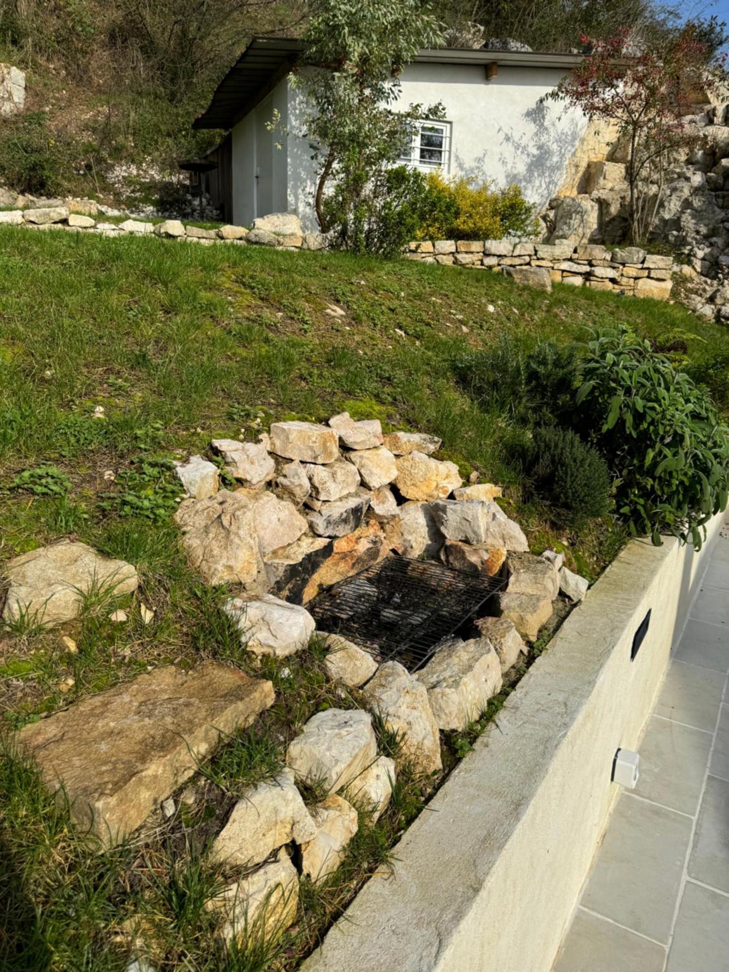 Maison Au Bord De L'Eau Les Roches Rochefort-sur-Nenon Eksteriør billede
